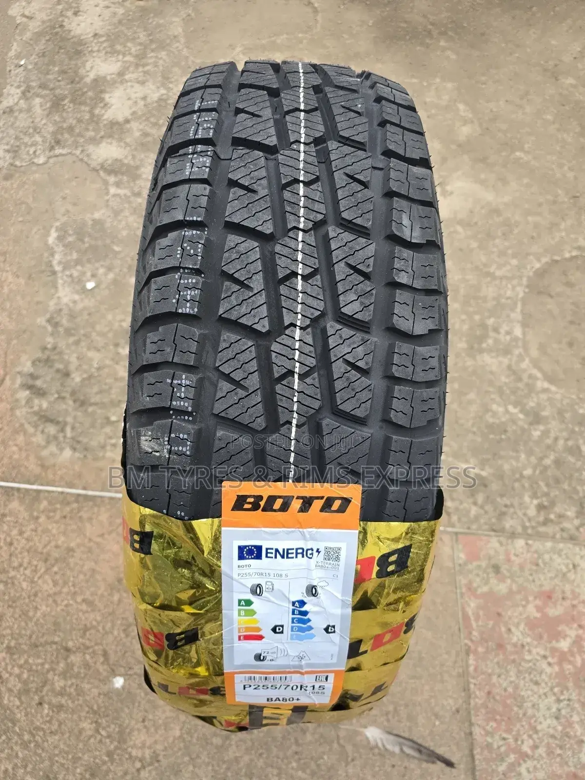 255 /70 R15 Boto Tyres (All Terrein).
