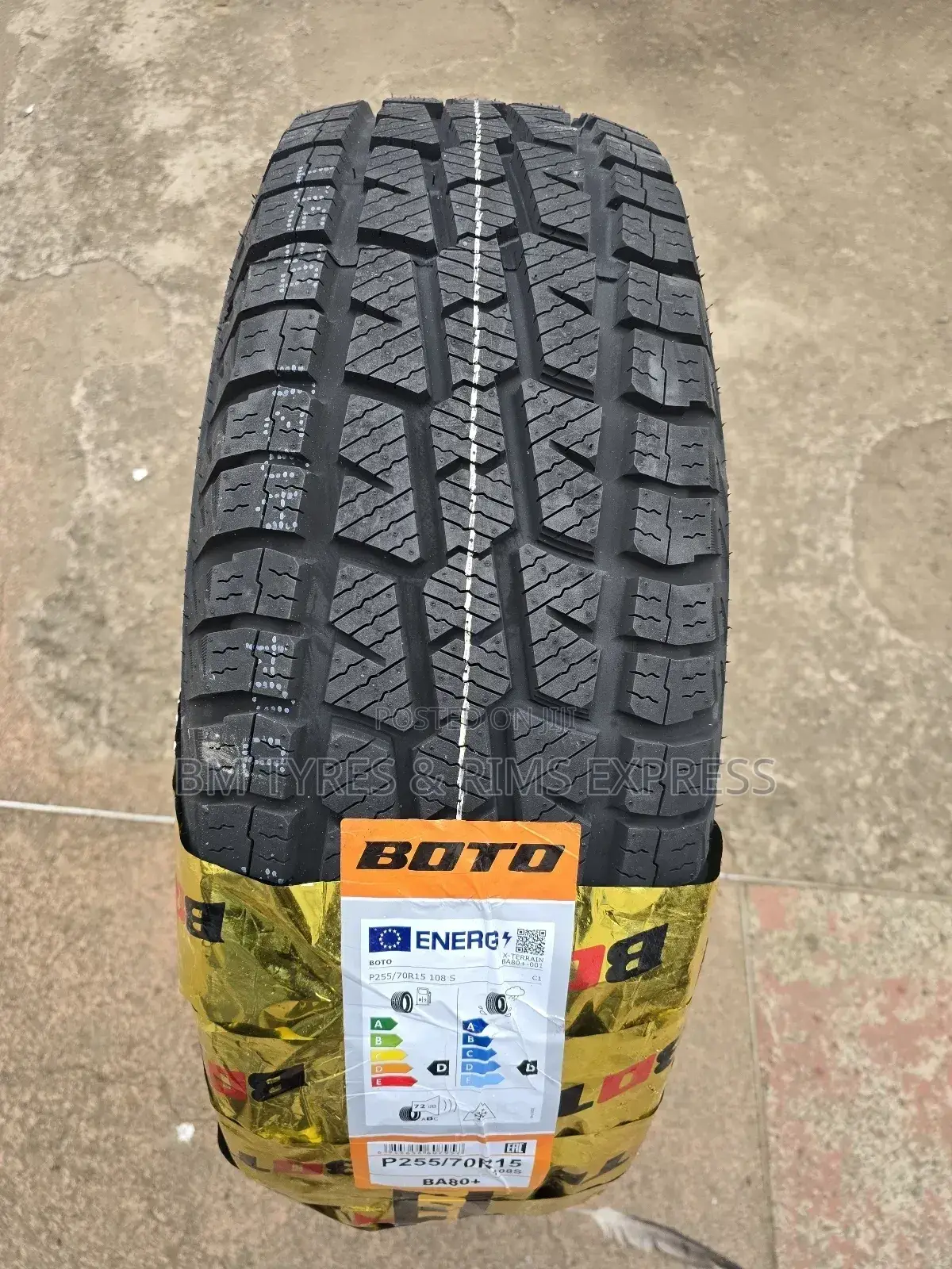 255 /70 R15 Boto Tyres (All Terrein).