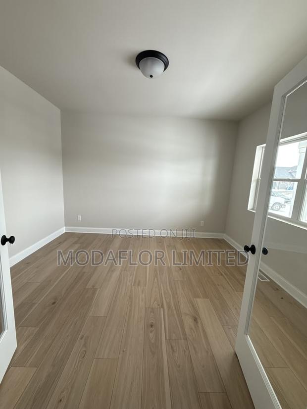 High-End Vinyl Carpet – Long Lasting Stylish - main view