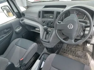 Nissan NV200 2019 White