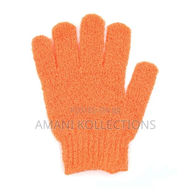 Exfoliating Gloves For Smooth Showers 2pcs - thumbnail 2
