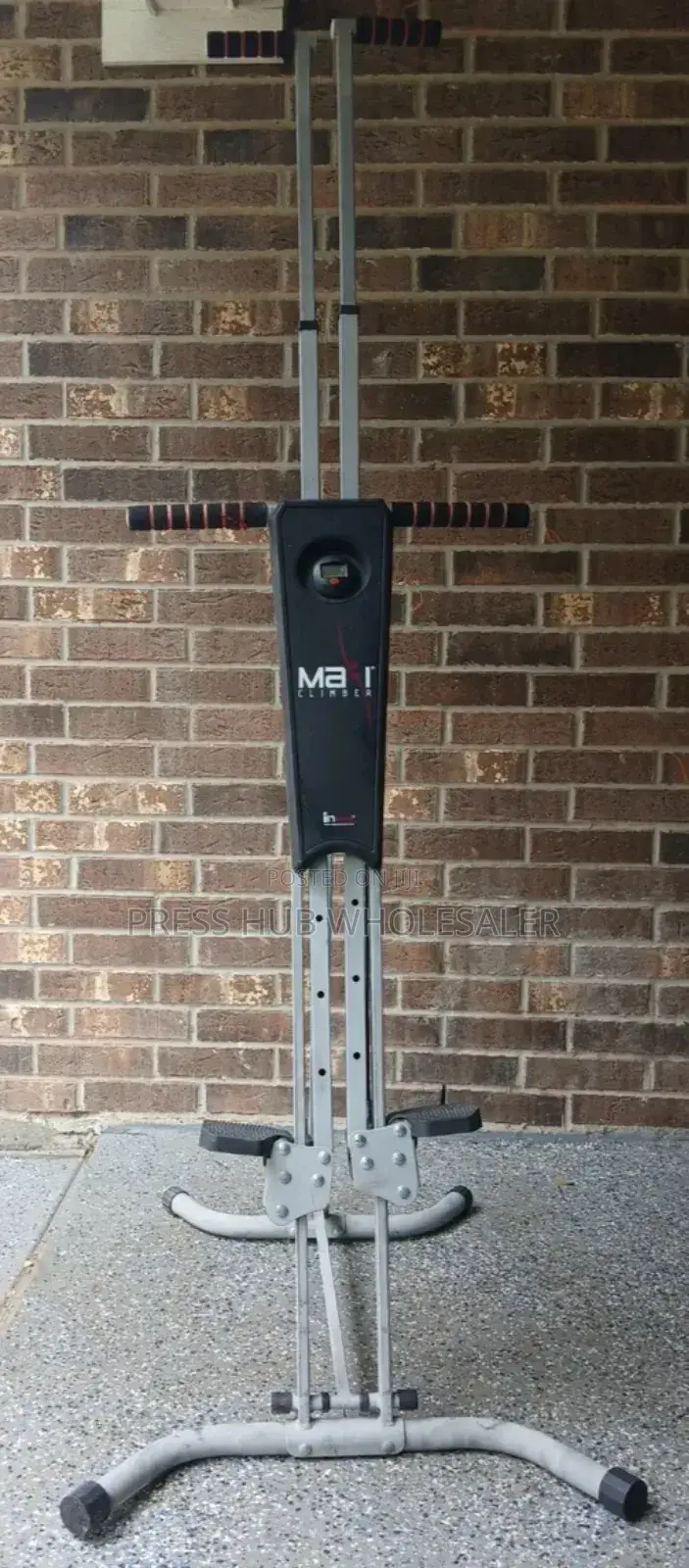 Maxiclimber Vertical Climber Fitness Machine.