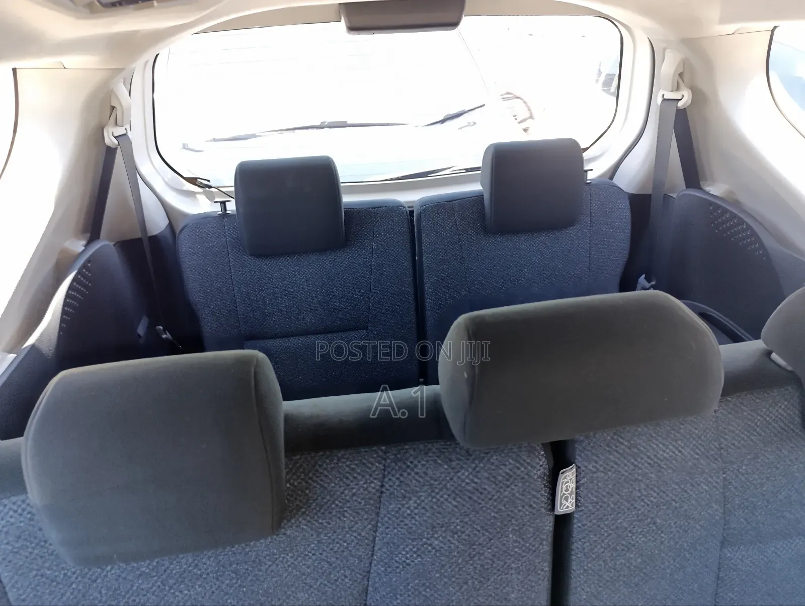 Toyota Sienta 1.5 FWD (6-seater) 2019 Pearl