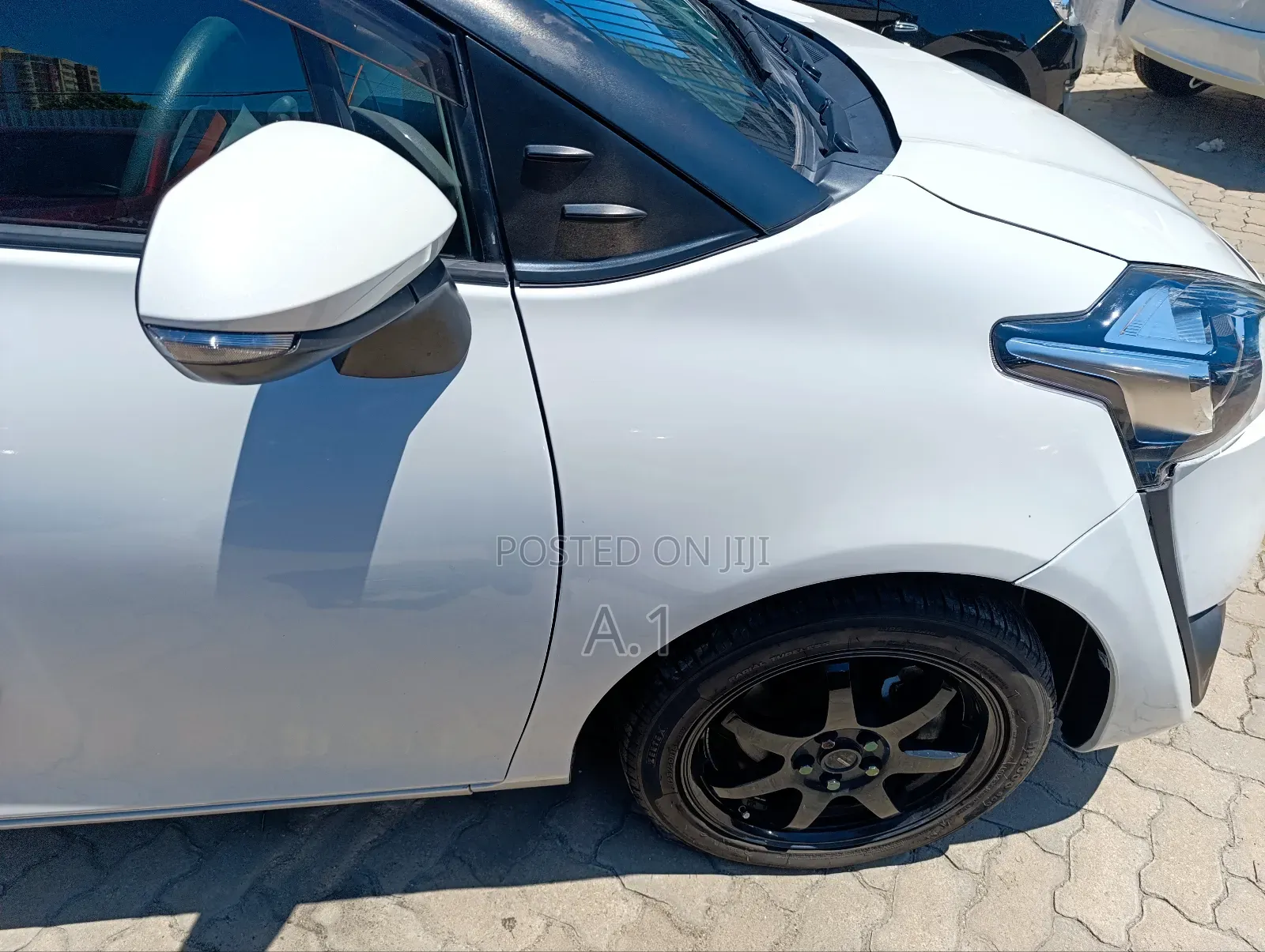 Toyota Sienta 1.5 FWD (6-seater) 2019 Pearl