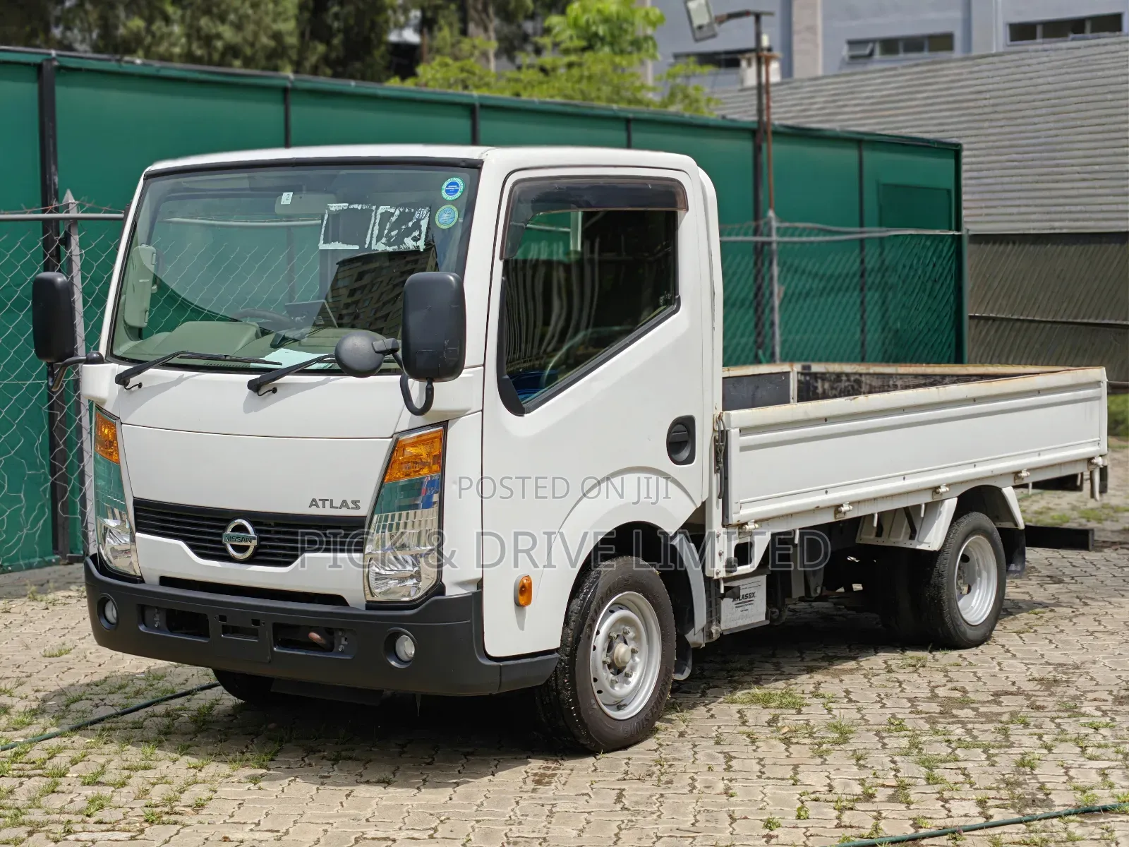 Nissan Atlas 2018