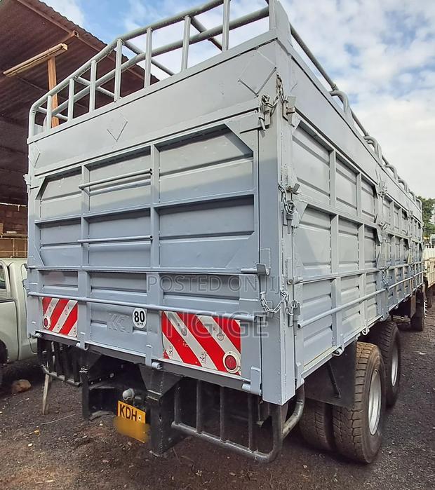 Isuzu FVZ Truck - thumbnail 5