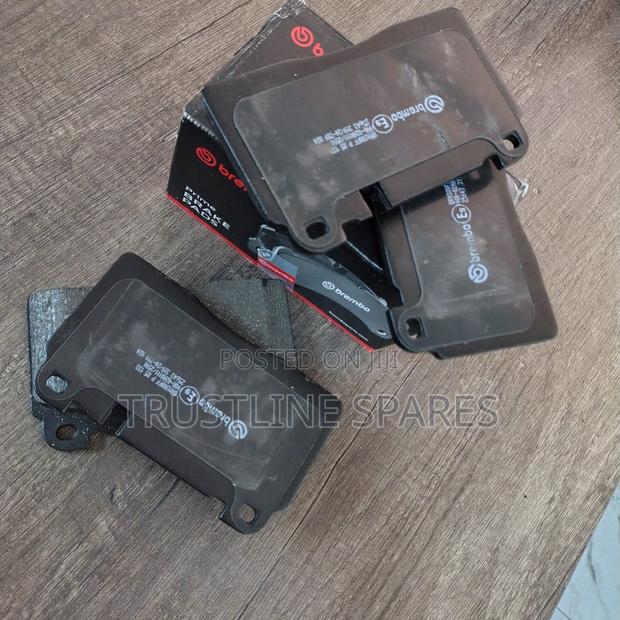 Brembo Front Brake Pads for Vw Touareg