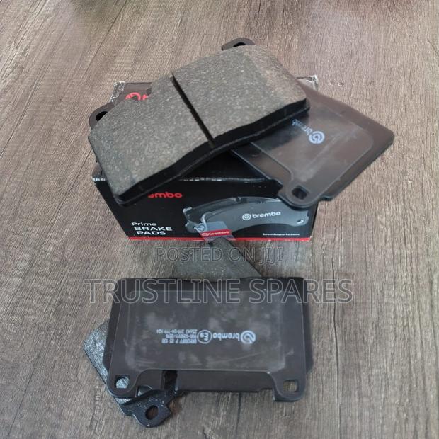 Brembo Front Brake Pads for Audi Q5, Q7 Vw Touareg