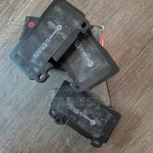 Brembo Front Brake Pads for Audi Q5, Q7 Vw Touareg