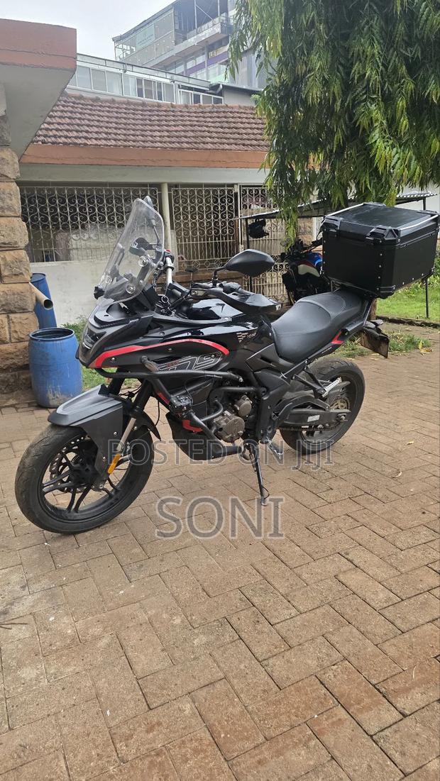 Voge 300DS 2023 Black - thumbnail 3