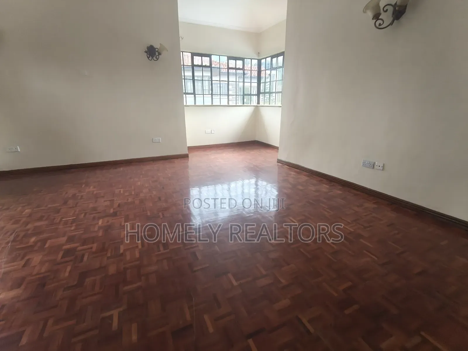 4bdrm Maisonette in Karen, Nairobi for sale