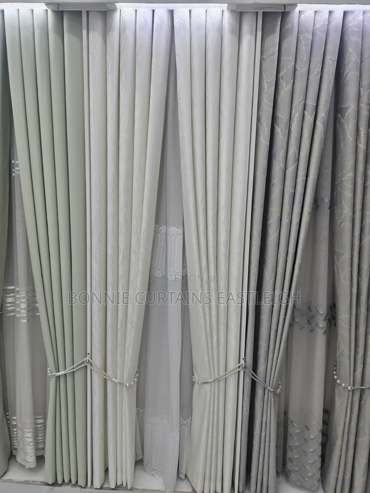 Good Looking Curtains for Living Rooms