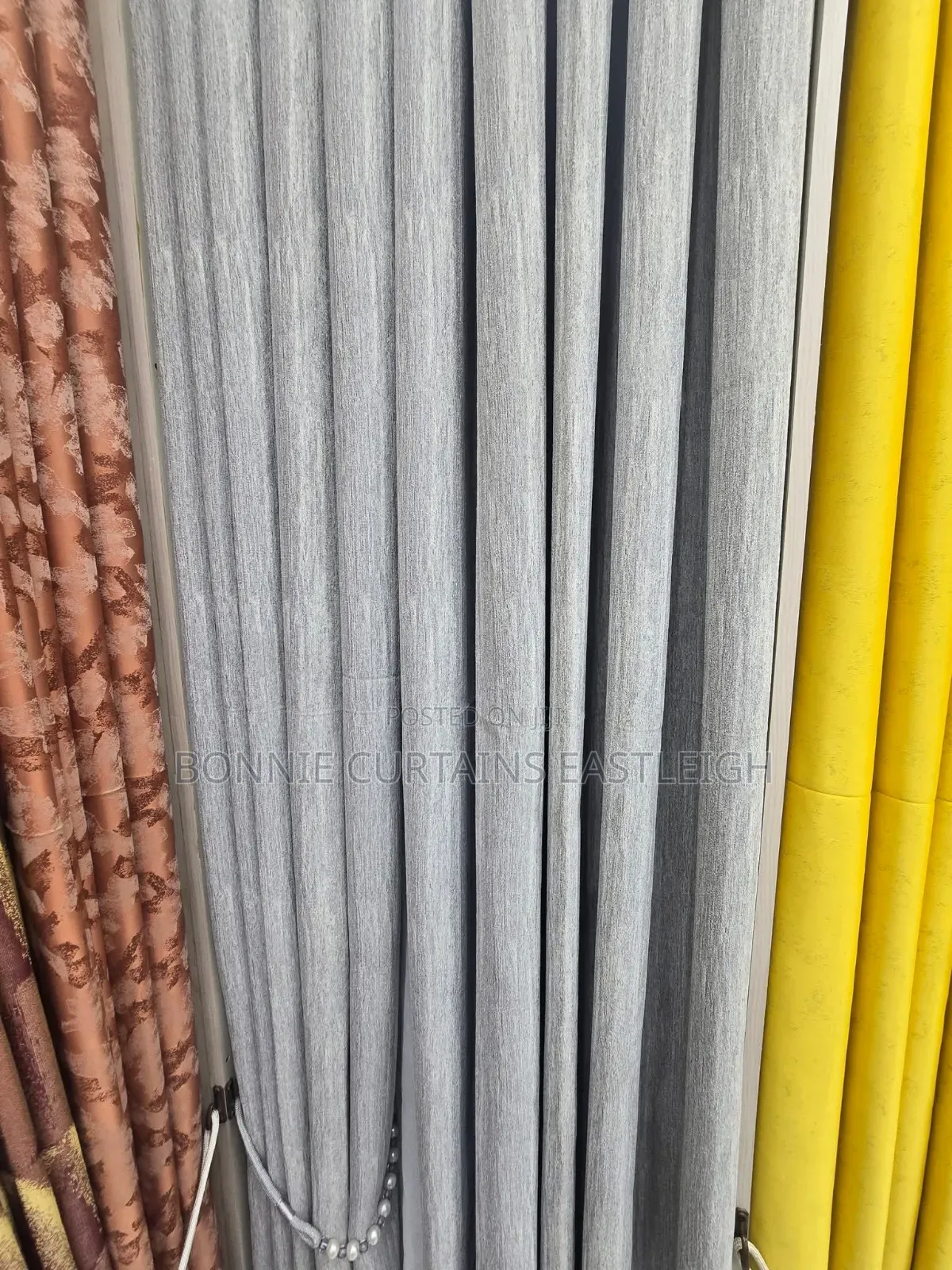 Good Looking Curtains for Living Rooms