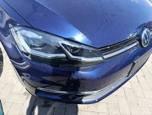 Volkswagen Golf 2018 Blue