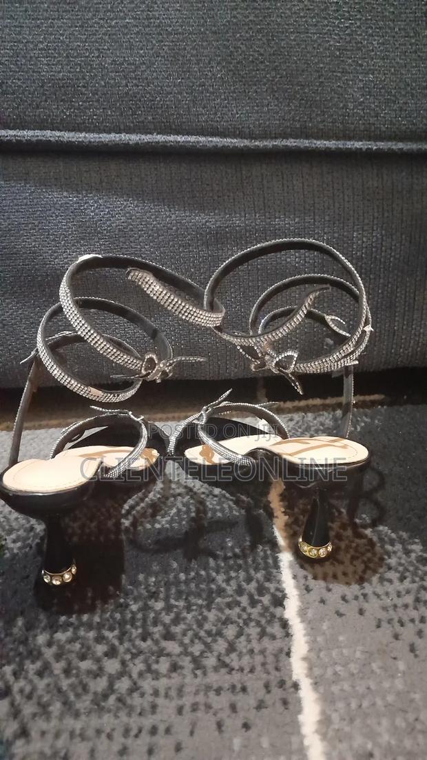 Lady Shoes - thumbnail 3