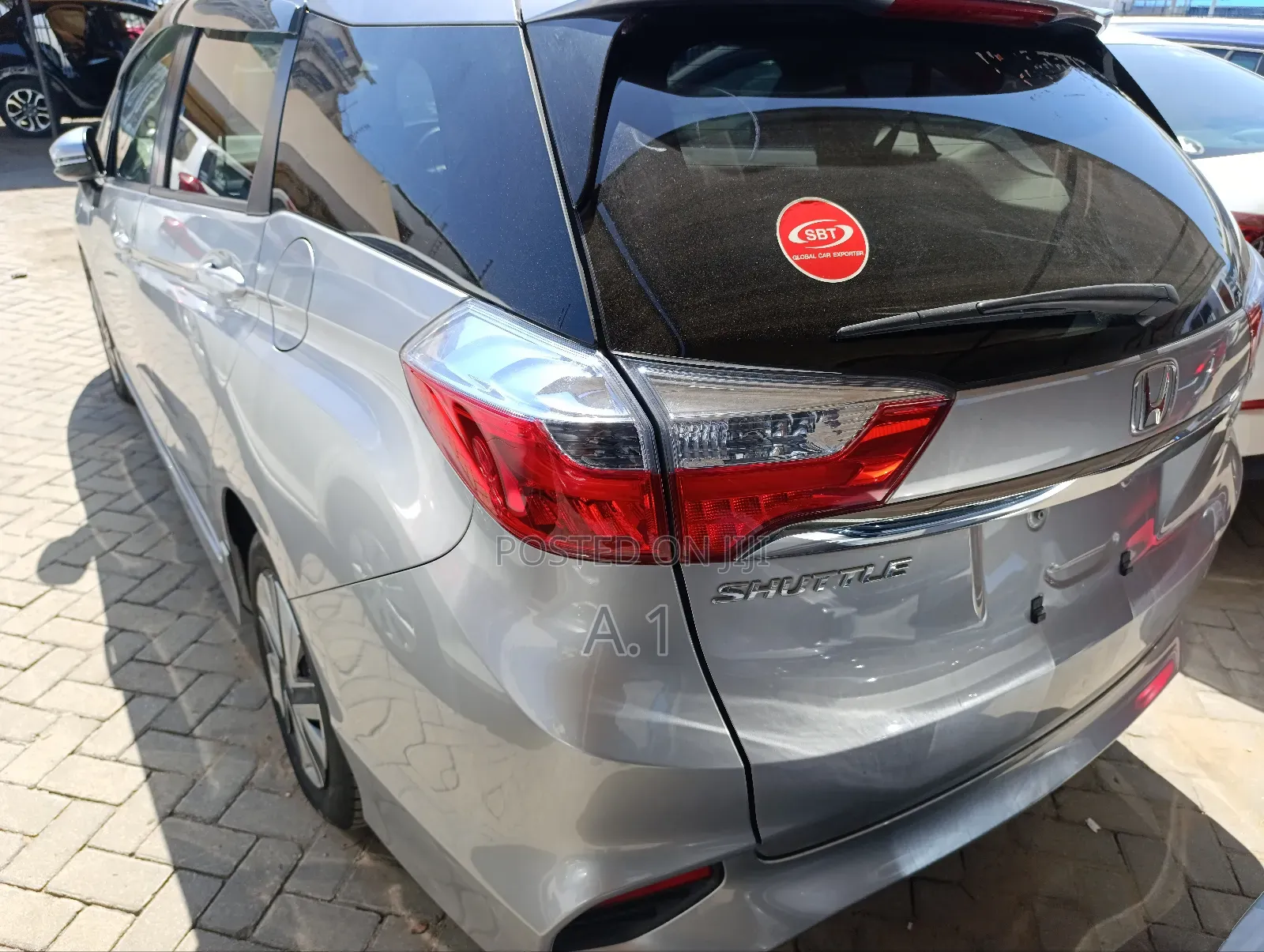Honda Fit Shuttle 1.5 Hybrid 2WD 2018 Silver