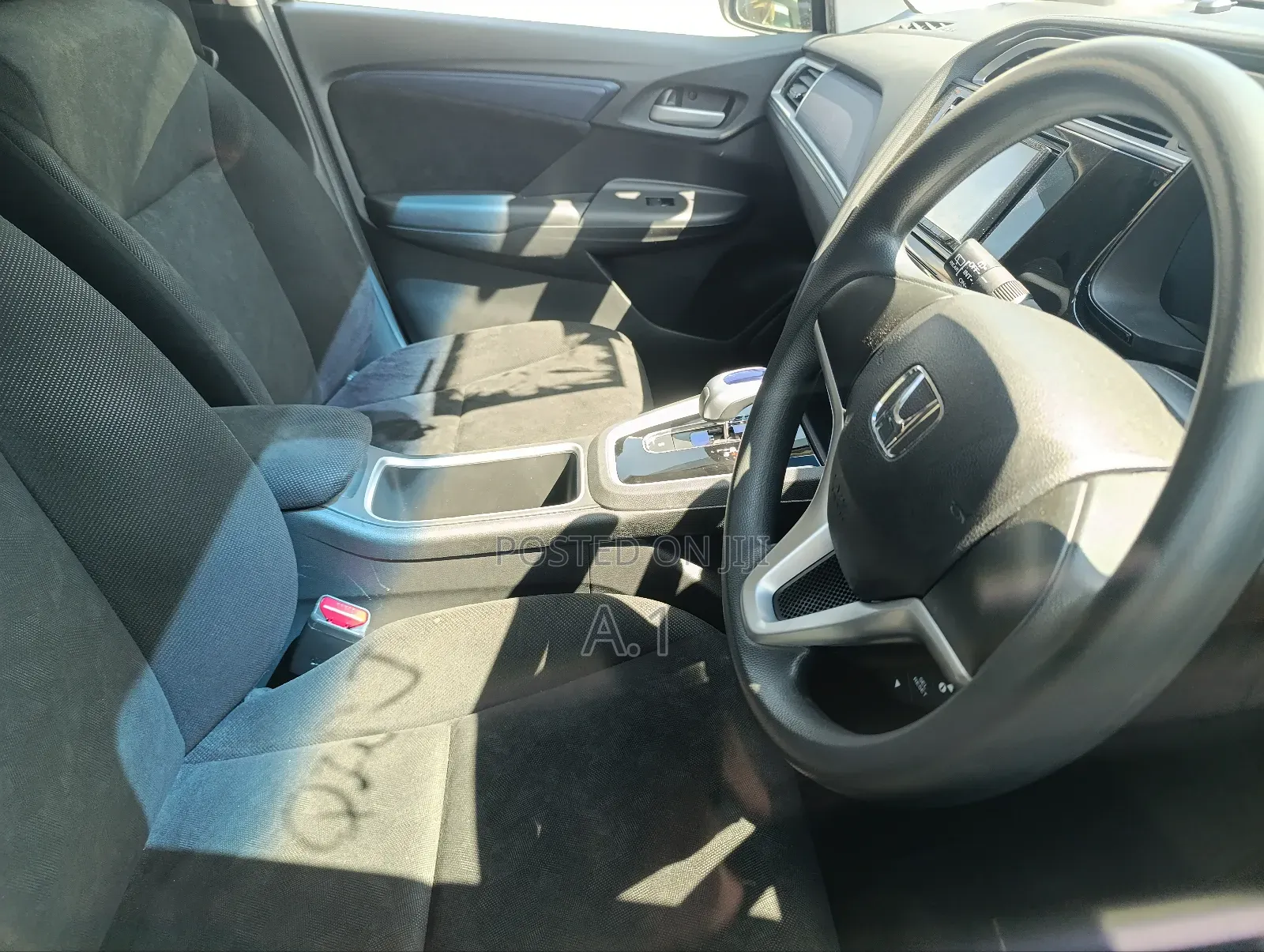Honda Fit Shuttle 1.5 Hybrid 2WD 2018 Silver
