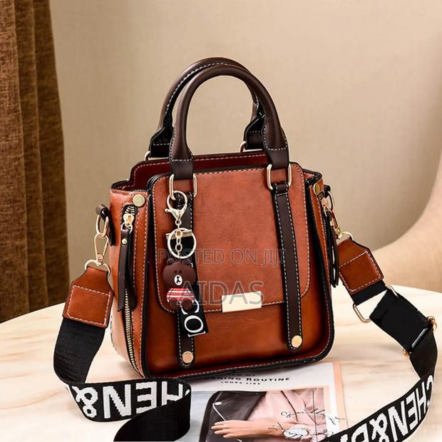Elegant Ladies Leather Handbag With Strap – Classy Office Casual Bag - main view