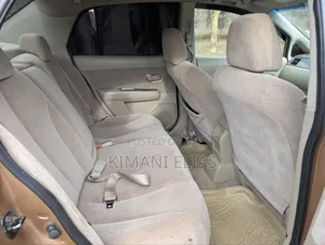 Nissan Tiida 1.5L 16V 2010 Gold