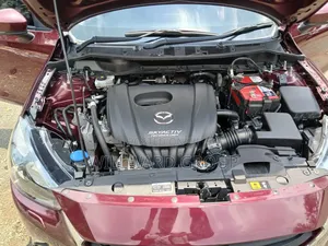 Mazda Demio 2017 Maroon