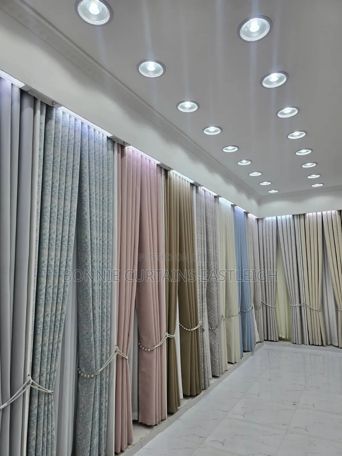 Elegant Custom Curtains for Dining Rooms