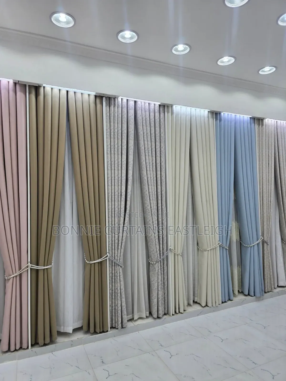 Elegant Custom Curtains for Dining Rooms