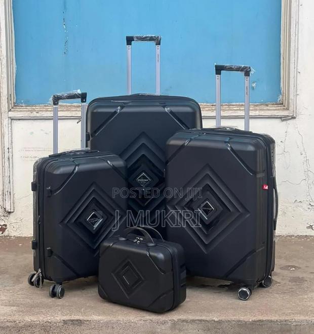 4 in 1 Luxurious Unbreakable Suitcase