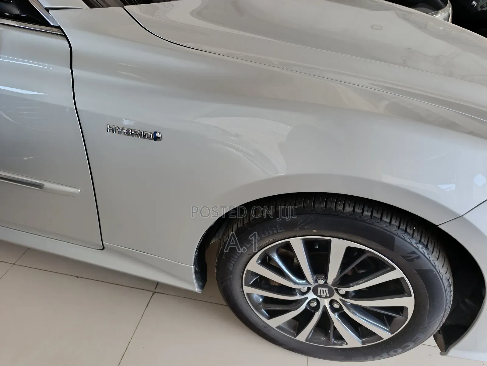 Toyota Crown 2019 Silver