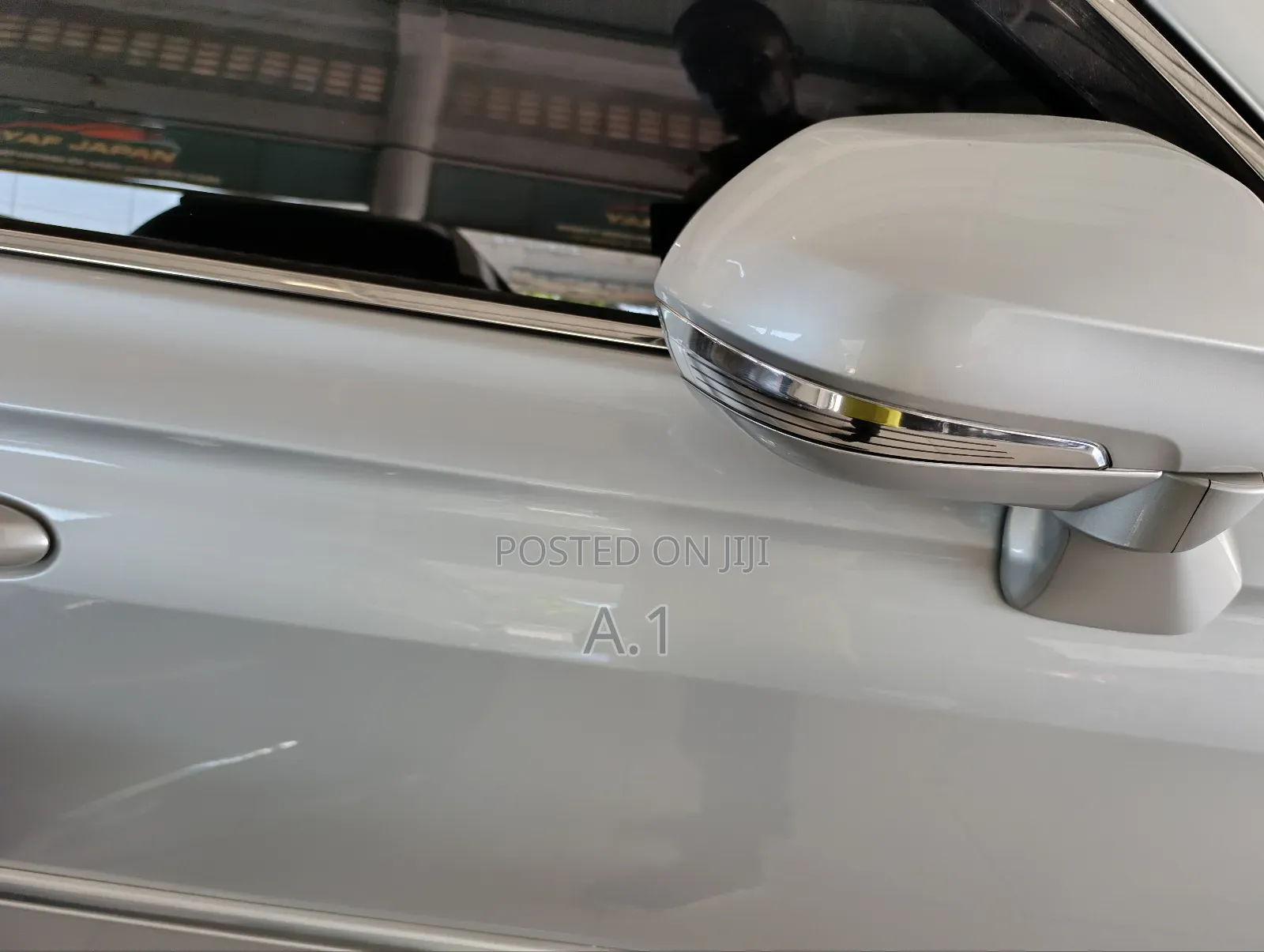 Toyota Crown 2019 Silver