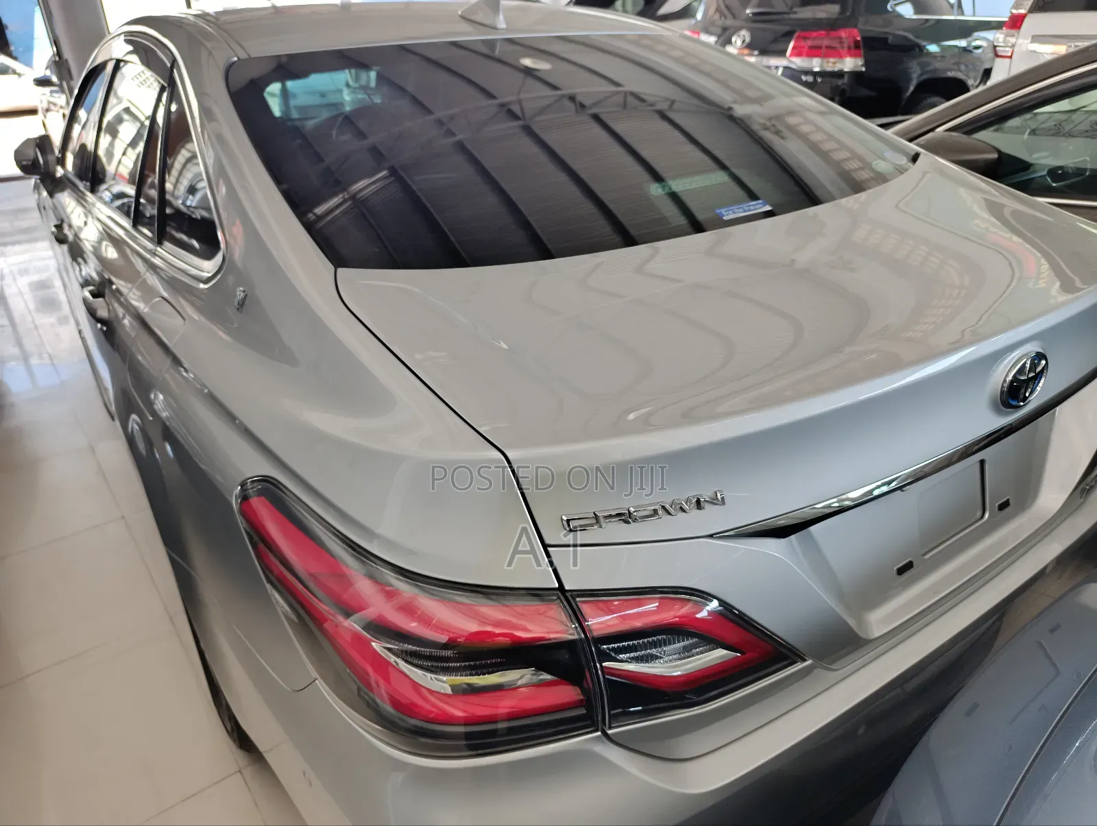 Toyota Crown 2019 Silver