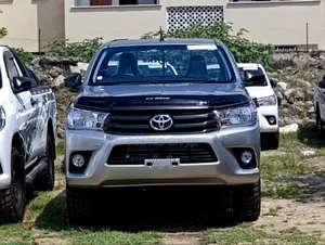 Toyota Hilux Revo Single Cab Deisel 2.4 RWD 2018 Gray