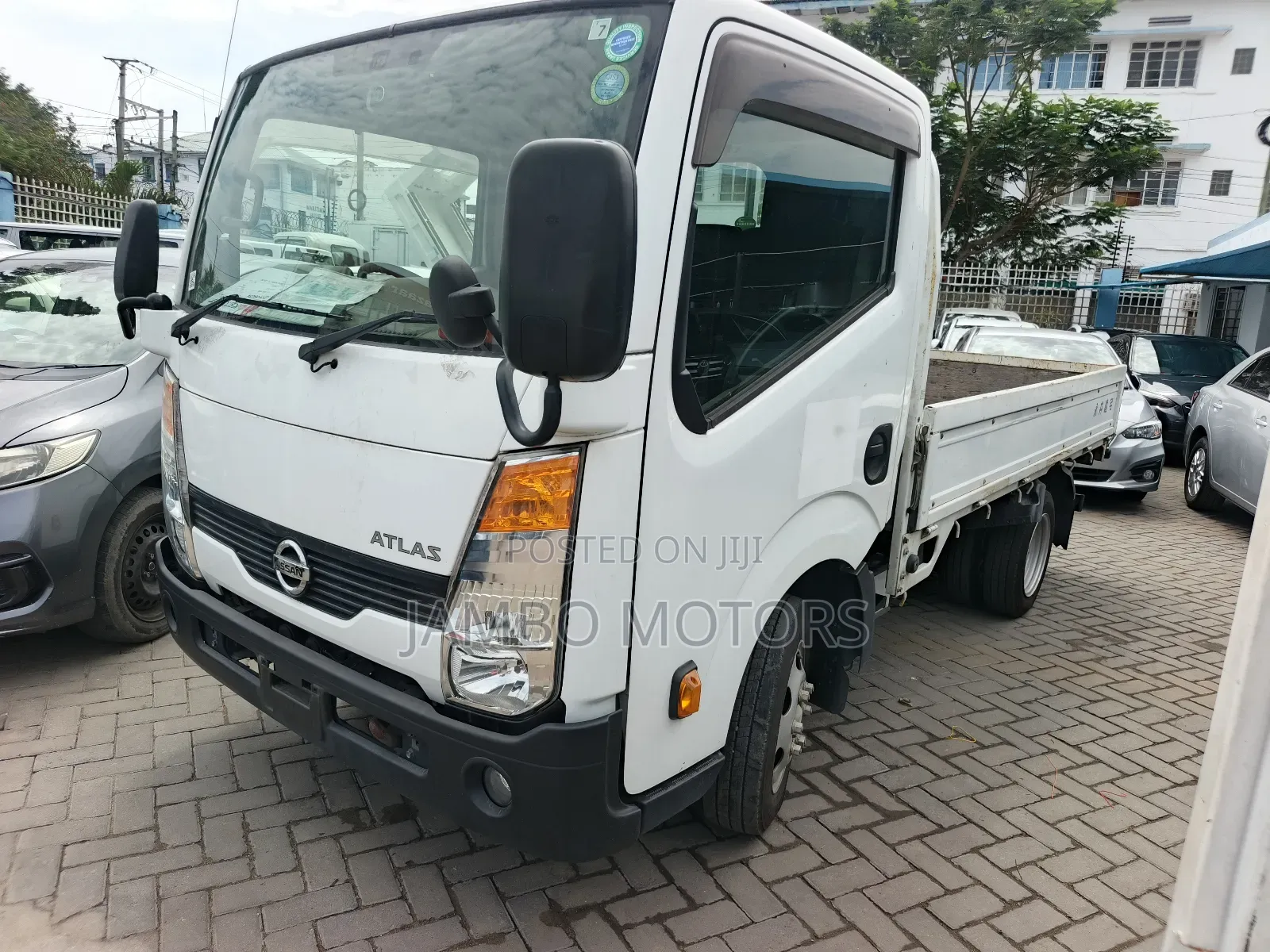 Nissan Atlas