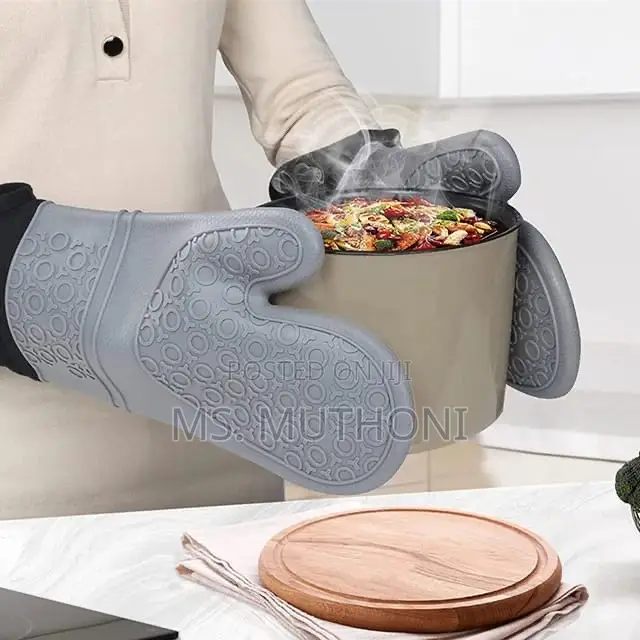 A Pair of Silicone Oven Gloves/ Mitts