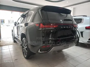 Lexus LX LX 600 2023 Black