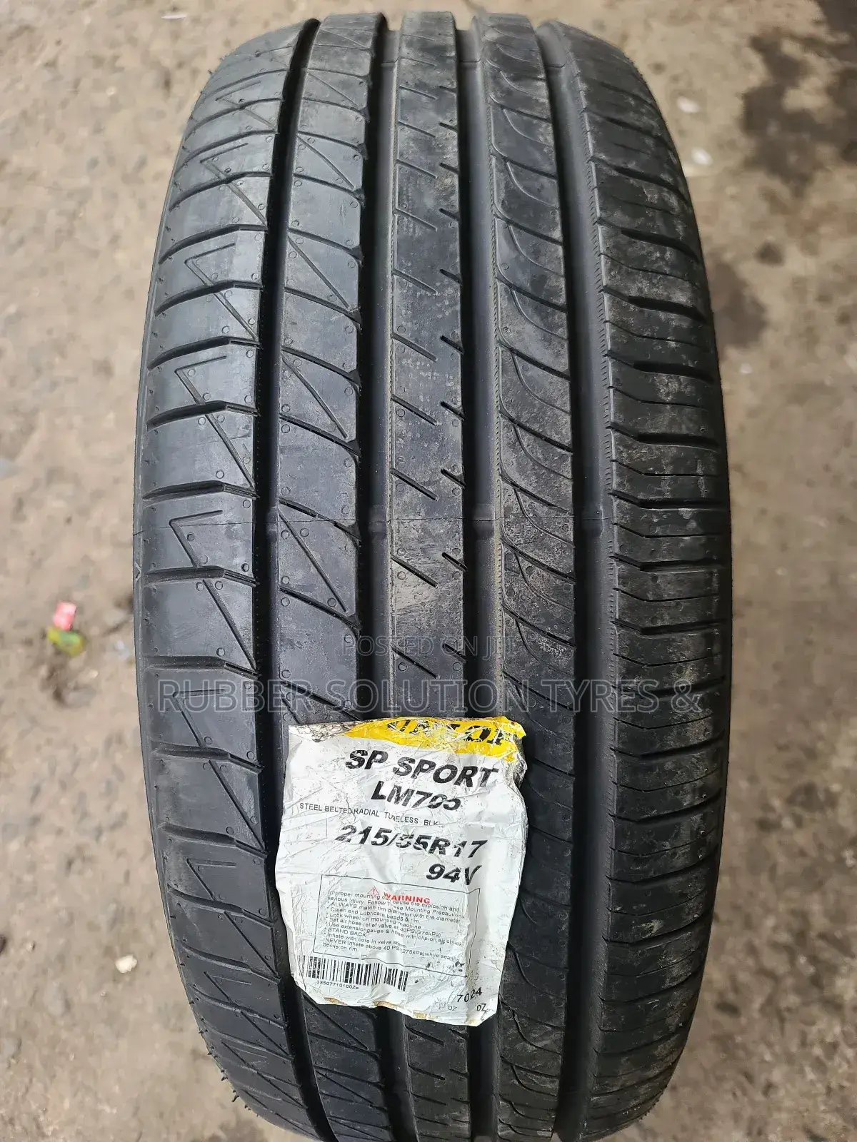 215 /55 R17 Dunlop Tyres 94v Sp Sport Lm705