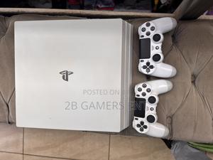 Ps4 Pro White Version 1tb, 2 Pads - main view