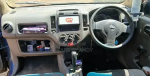 Nissan Advan 2007 Blue