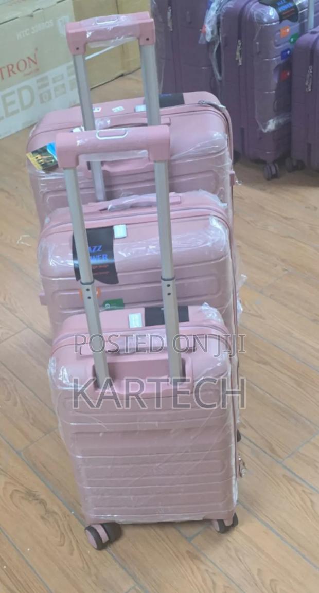 Unbreakable Polypropylene 3-Piece Hardshell Suitcase Set - thumbnail 3