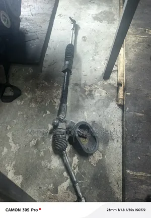 Daihasu Mira Steering Rack