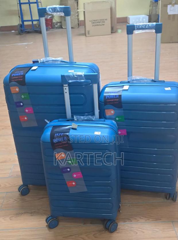 Stylish 3-in-1 Rolling Suitcase Travel Set