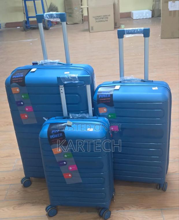Stylish 3-in-1 Rolling Suitcase Travel Set - thumbnail 2