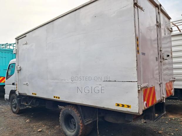 Mitsubishi Canter Truck - thumbnail 3