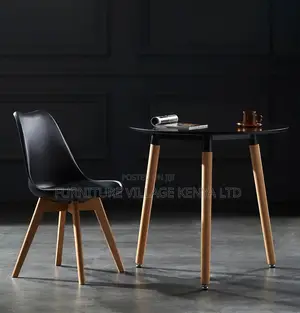 Dining Table; Round Wooden Outdoor Dining Table