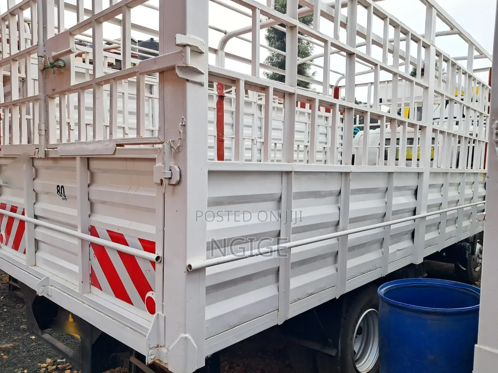 Isuzu NQR Lorry