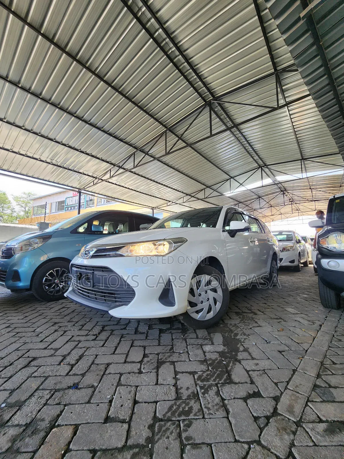 Toyota Corolla Fielder 2019 White