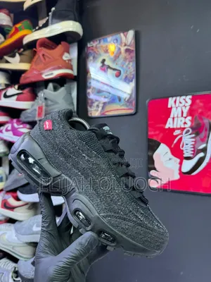 Air Max 95 “Levi’S”
Sizes : _40 41 42 43 44 45_