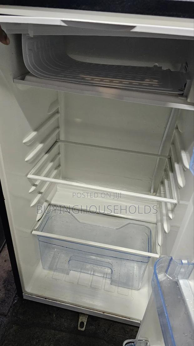 Von 90l Fridge ,Used - thumbnail 3
