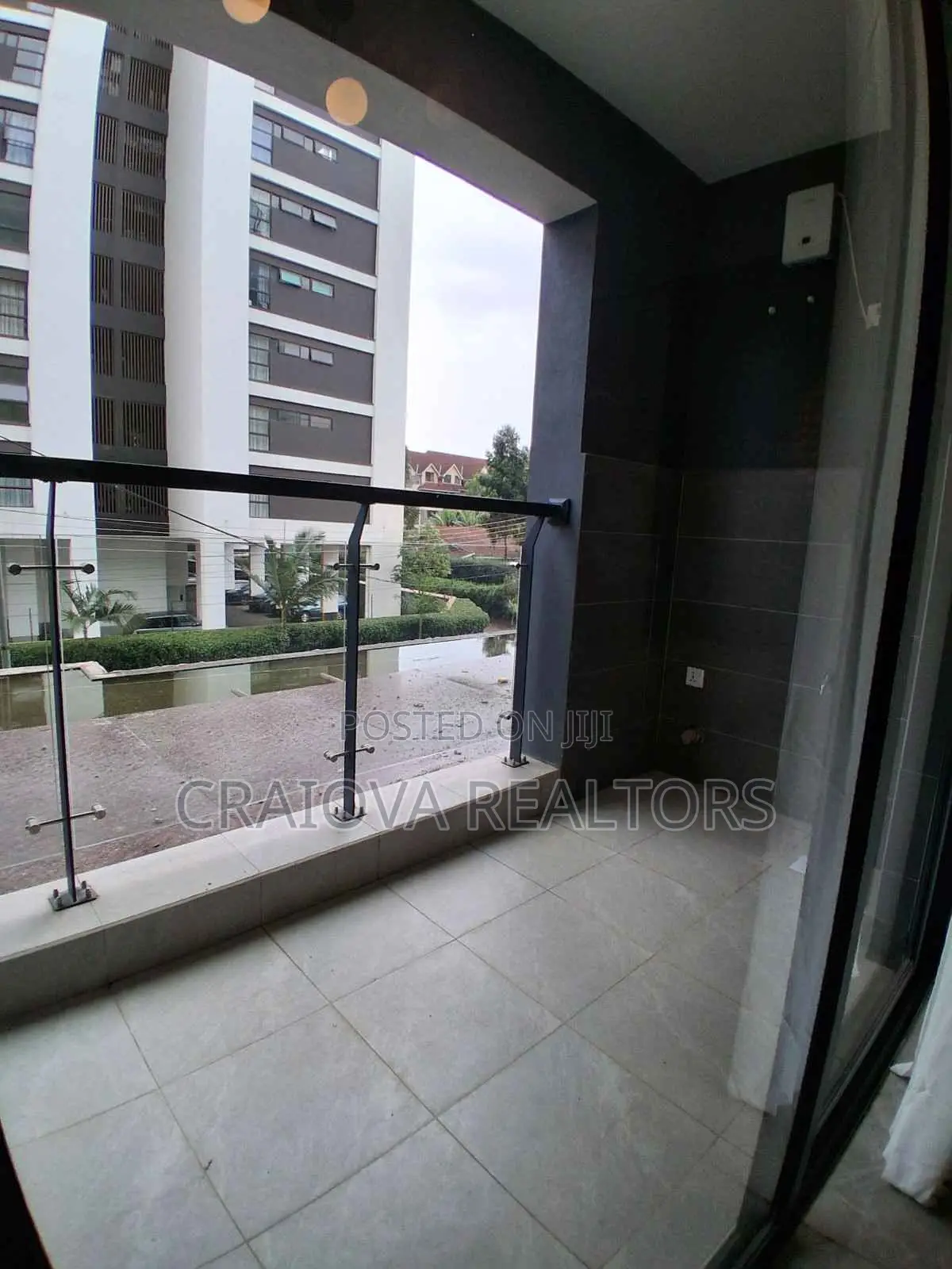 1bdrm Apartment in Valley Arcade for sale