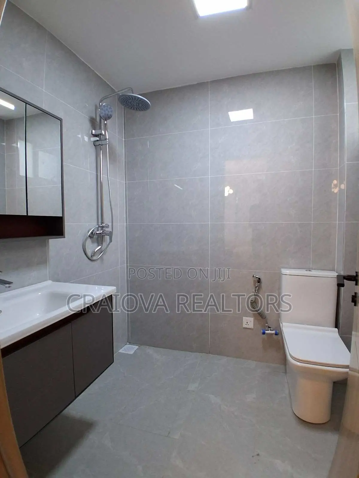 2bdrm Apartment in Valley Arcade for sale