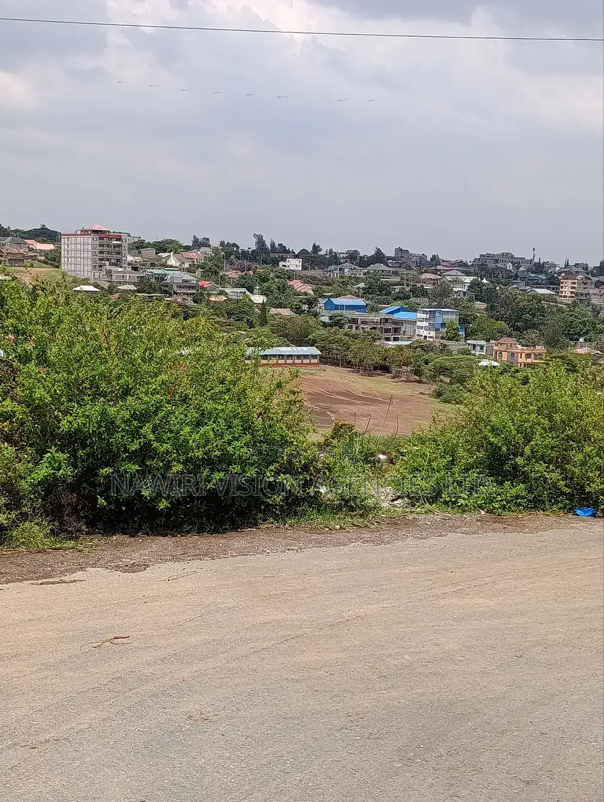 3 Acres Plot for Sale in Chokaa, Hurlingham